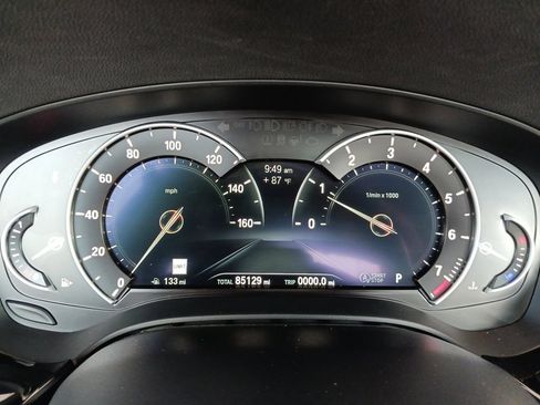Used 2019 BMW 530i w/ Convenience Package RWD image 18