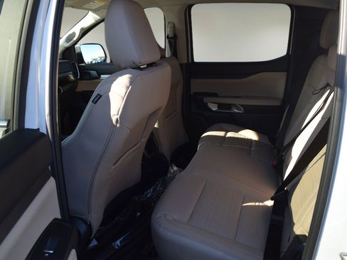 Used 2024 Ford Ranger Lariat image 5