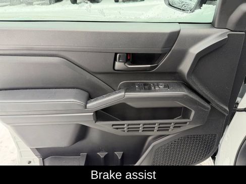 Used 2025 Toyota Tacoma SR image 12