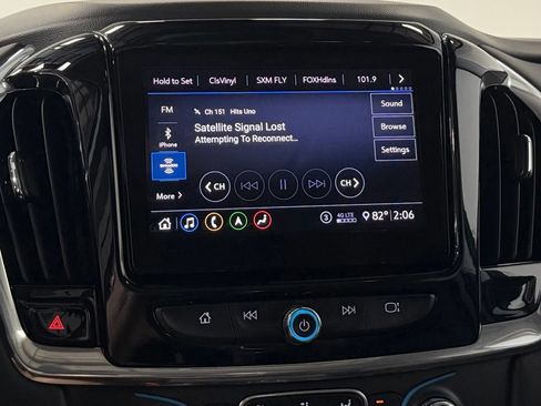 Used 2020 Chevrolet Traverse LT w/ LT Premium Package AWD/4WD image 18