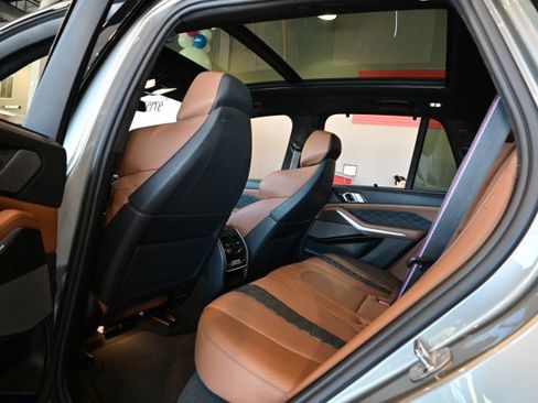 Used 2022 BMW X5 M w/ Competition Package 2 AWD/4WD image 19