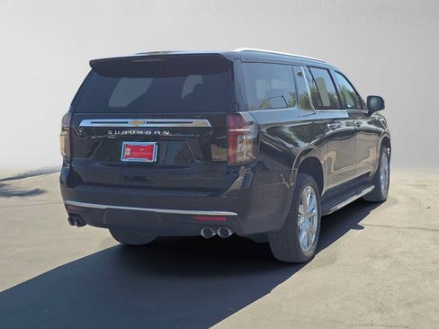 Used 2023 Chevrolet Suburban High Country w/ Max Trailering Package RWD image 3