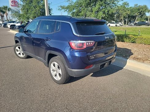 Used 2019 Jeep Compass Latitude w/ Cold Weather Group AWD/4WD image 4