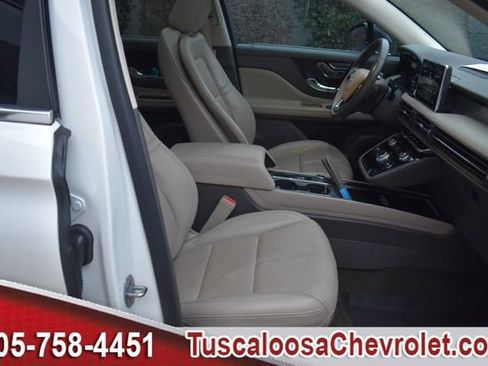 Used 2021 Lincoln Corsair FWD w/ Premium Package image 23