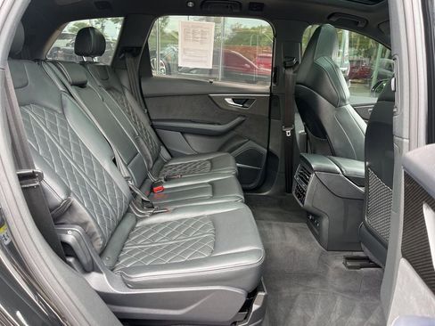 Used 2023 Audi SQ7 Prestige AWD/4WD image 24