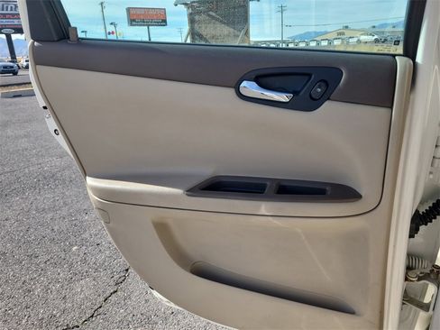 Used 2008 Chevrolet Impala LT image 28