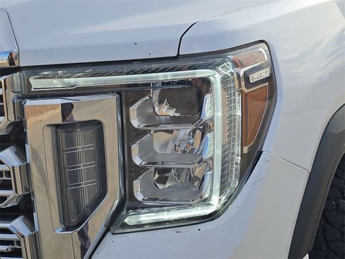 Used 2021 GMC Sierra 3500 Denali w/ Denali Ultimate Package image 32