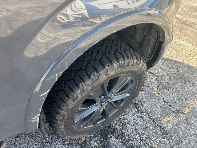 Used 2018 Ford F150 XLT w/ Equipment Group 302A Luxury AWD/4WD image 7