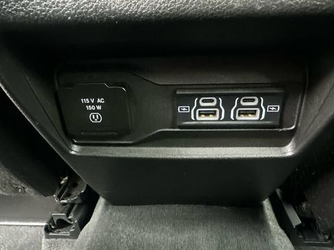 Used 2023 Jeep Grand Cherokee Laredo w/ Luxury Tech Group I AWD/4WD image 20