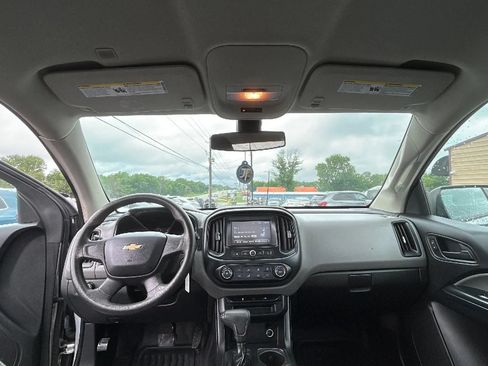 Used 2018 Chevrolet Colorado W/T RWD image 30