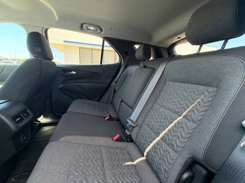 Used 2022 Chevrolet Equinox LT w/ Driver Convenience Package FWD image 10
