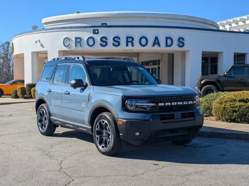 New 2025 Ford Bronco Sport Outer Banks w/ Outer Banks Tech Package+ image 1