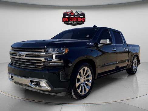 Used 2021 Chevrolet Silverado 1500 High Country w/ Technology Package AWD/4WD image 3