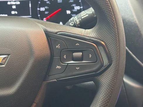 Used 2021 Chevrolet TrailBlazer LS FWD image 19