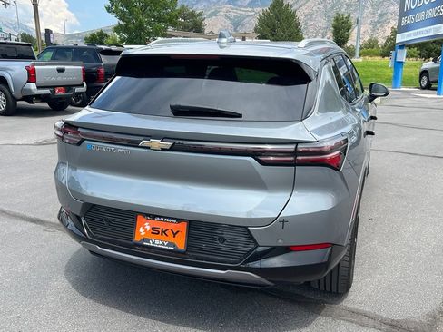 Certified 2024 Chevrolet Equinox EV LT AWD/4WD image 9