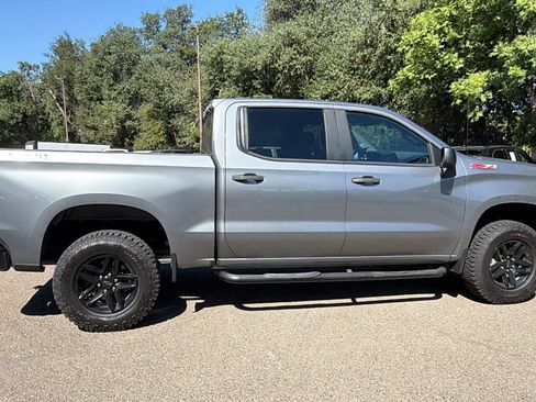 Used 2020 Chevrolet Silverado 1500 Custom Trail Boss w/ Custom Convenience Package AWD/4WD image 4