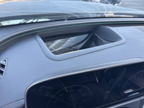 Used 2025 Mercedes-Benz E 350 4MATIC Sedan image 23