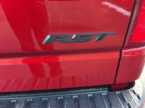 Used 2021 Chevrolet Silverado 1500 RST w/ Convenience Package II AWD/4WD image 15