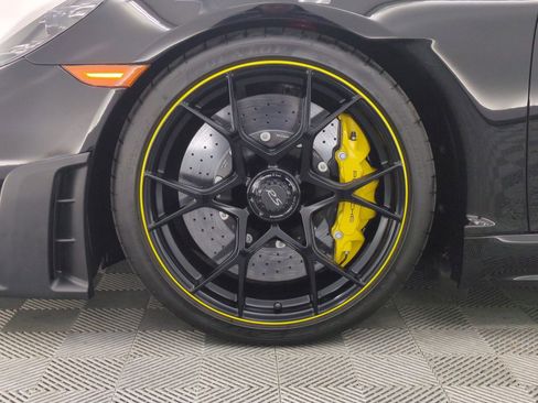 Certified 2025 Porsche 718 Cayman GT4 RS RWD image 21