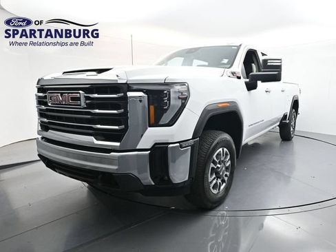 Used 2025 GMC Sierra 2500 SLT AWD/4WD image 3