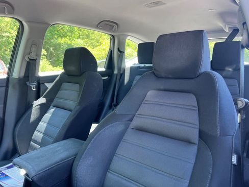 Used 2019 Honda CR-V LX image 14