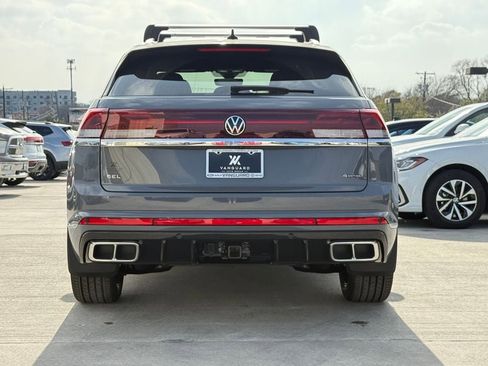 New 2026 Volkswagen Atlas Cross Sport SEL Premium R-Line image 8