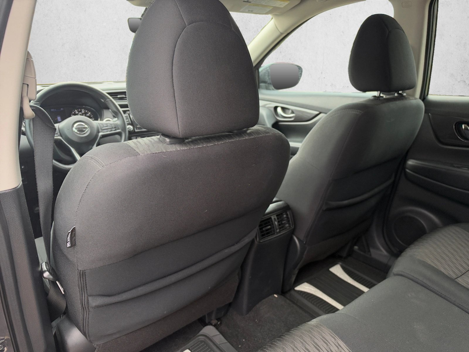 Used 2019 Nissan Rogue SV FWD image 19