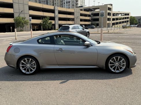 Used 2008 INFINITI G37 Sport w/ Premium Pkg image 6