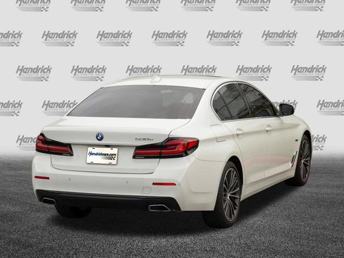 Used 2023 BMW 530e w/ Premium Package RWD image 9