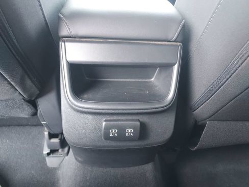 Used 2021 Subaru Outback Premium AWD/4WD image 11