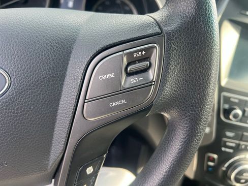 Used 2017 Hyundai Santa Fe Sport image 31