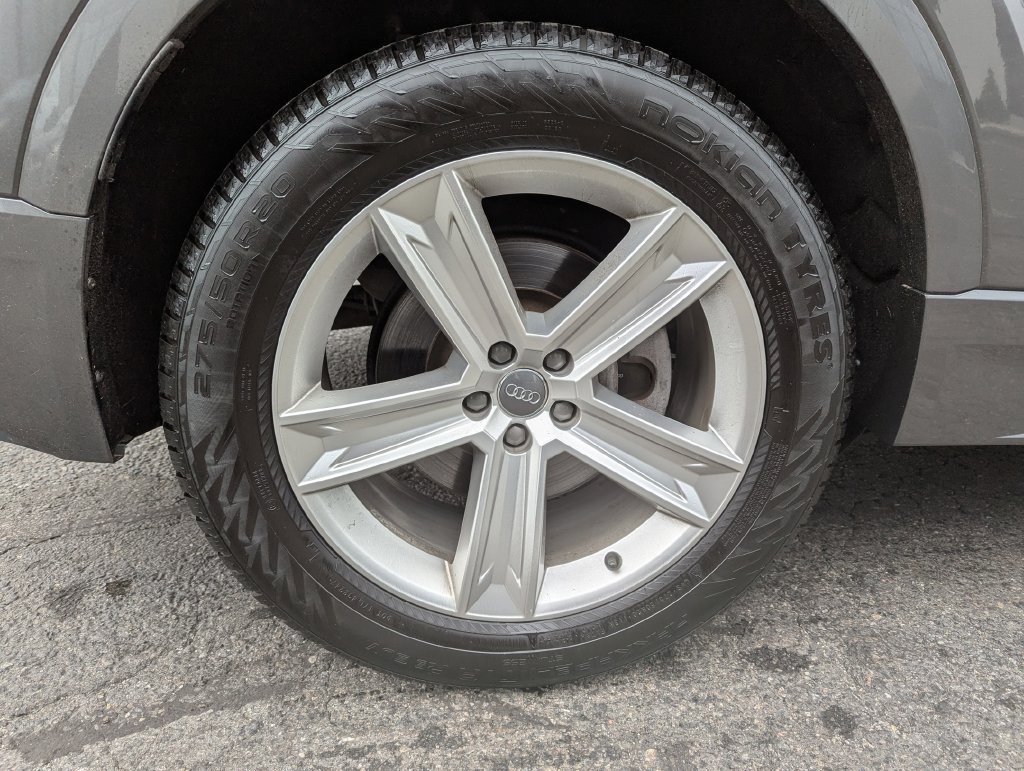 Used 2019 Audi Q8 Premium AWD/4WD image 46