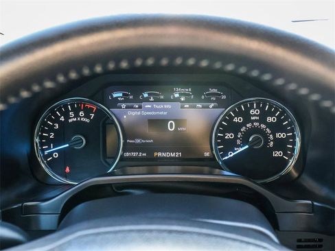 Used 2015 Ford F150 Lariat image 38