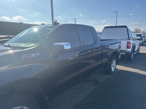 Used 2021 Chevrolet Silverado 1500 LT w/ Z71 Off-Road Package image 19