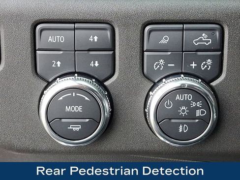 Used 2024 GMC Sierra 1500 SLT w/ SLT Premium Plus Package image 27