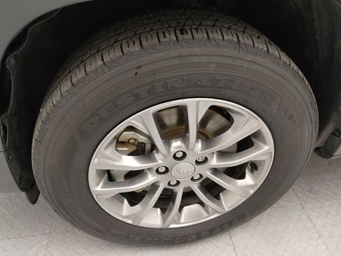 Used 2021 Jeep Cherokee Latitude Lux AWD/4WD image 31