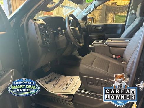 Used 2025 Chevrolet Silverado 1500 Custom Trail Boss w/ Midnight Edition AWD/4WD image 5