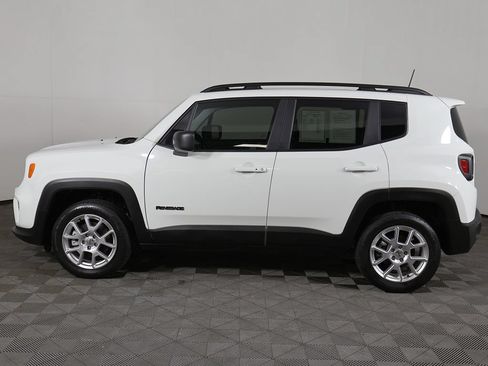 Used 2022 Jeep Renegade Latitude AWD/4WD image 15