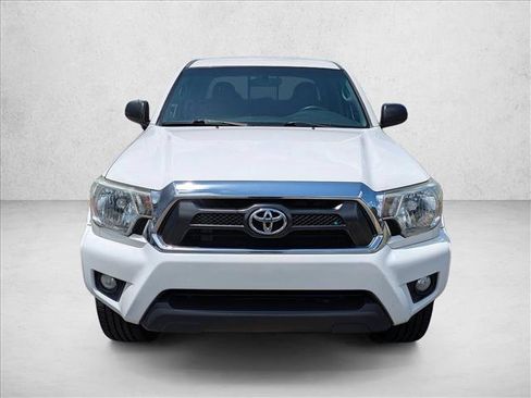 Used 2015 Toyota Tacoma PreRunner w/ SR5 Package RWD image 2