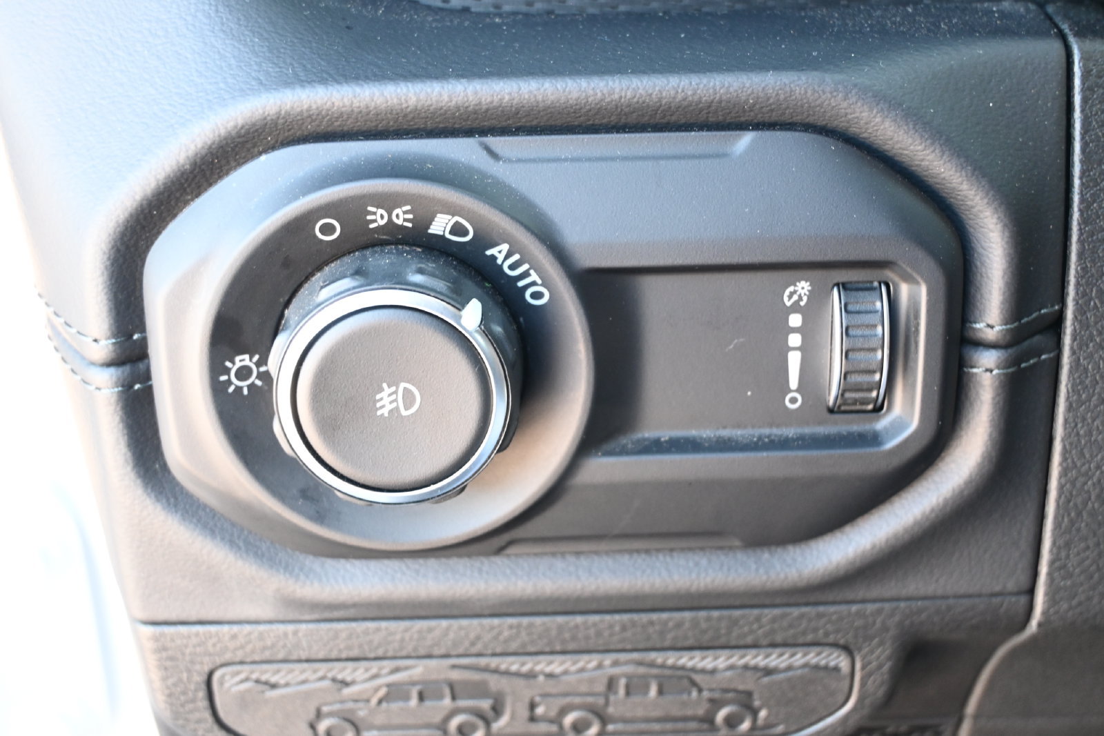 Used 2026 Jeep Wrangler Unlimited Rubicon AWD/4WD image 11