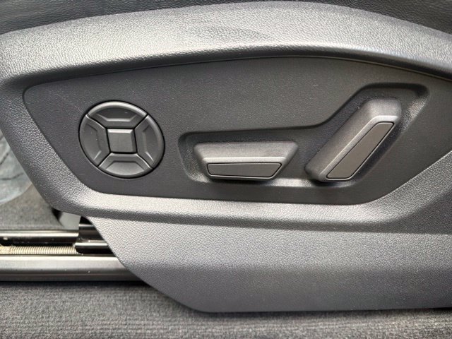 Certified 2023 Audi Q8 Premium Plus AWD/4WD image 15