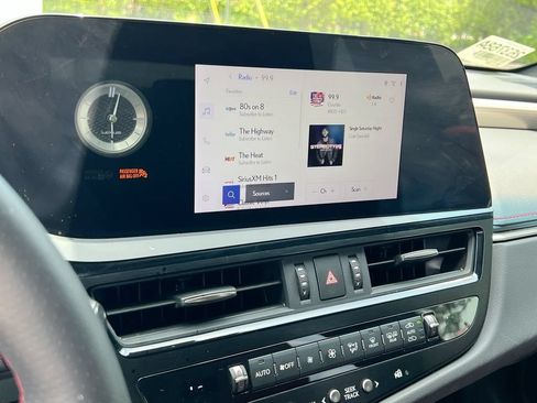 Certified 2023 Lexus ES 350 F Sport w/ Accessory Package (Z2) FWD image 15