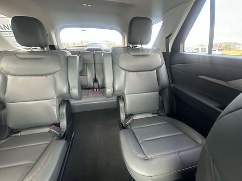 New 2026 Ford Explorer Active w/ Active Comfort Package AWD/4WD image 14