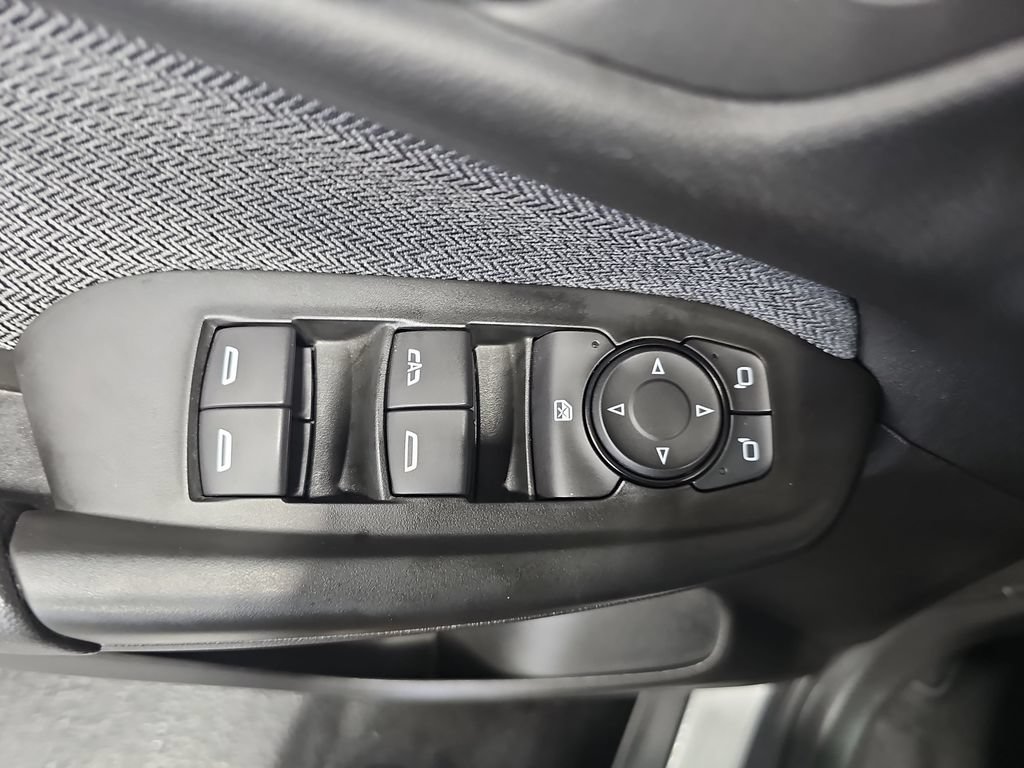 Used 2025 Chevrolet TrailBlazer LT AWD/4WD image 27