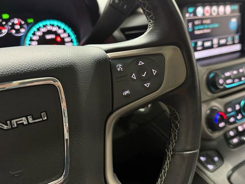 Used 2018 GMC Yukon Denali w/ Denali Ultimate Package image 24
