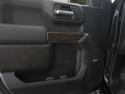Used 2020 Chevrolet Silverado 1500 RST w/ All-Star Edition AWD/4WD image 17