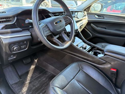 Used 2023 Jeep Grand Cherokee 4WD 4xe w/ Luxury Tech Group II image 7