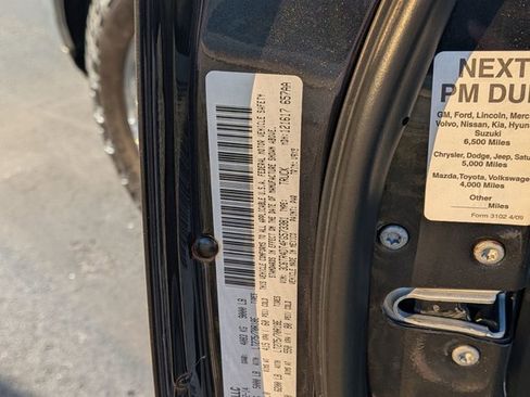 Used 2015 RAM 2500 SLT image 23