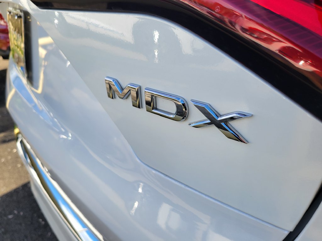 Used 2024 Acura MDX w/ Technology Package FWD image 10