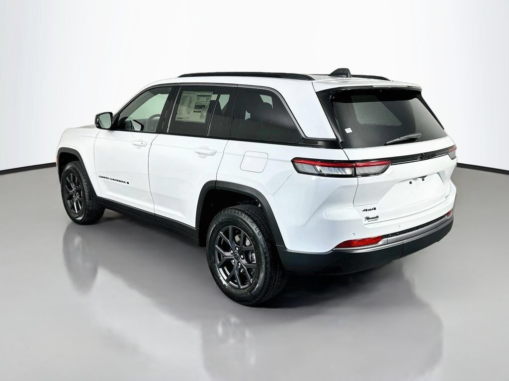 New 2027 Jeep Grand Cherokee Altitude AWD/4WD image 5